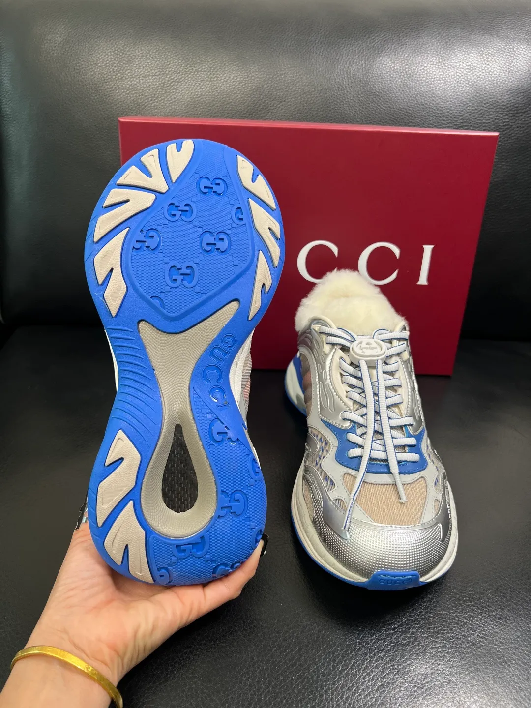 Men's shoes 💰980 Gucci high quality top crafts Gucci counter new original configuration, imported Italian cowhide fabric, imported wool lining cowhide pad, breathable and comfortable, sole: original factory special supply original sole super comfortable, original factory and single goods, welcome to compare, code number 39-44 (customized 38 45)